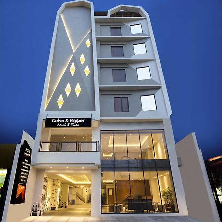 Yellow Star Gejayan Hotel Yogyakarta Eksteriør billede