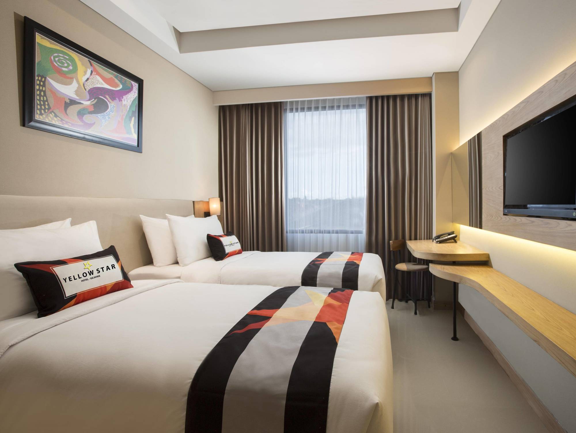 Yellow Star Gejayan Hotel Yogyakarta Eksteriør billede